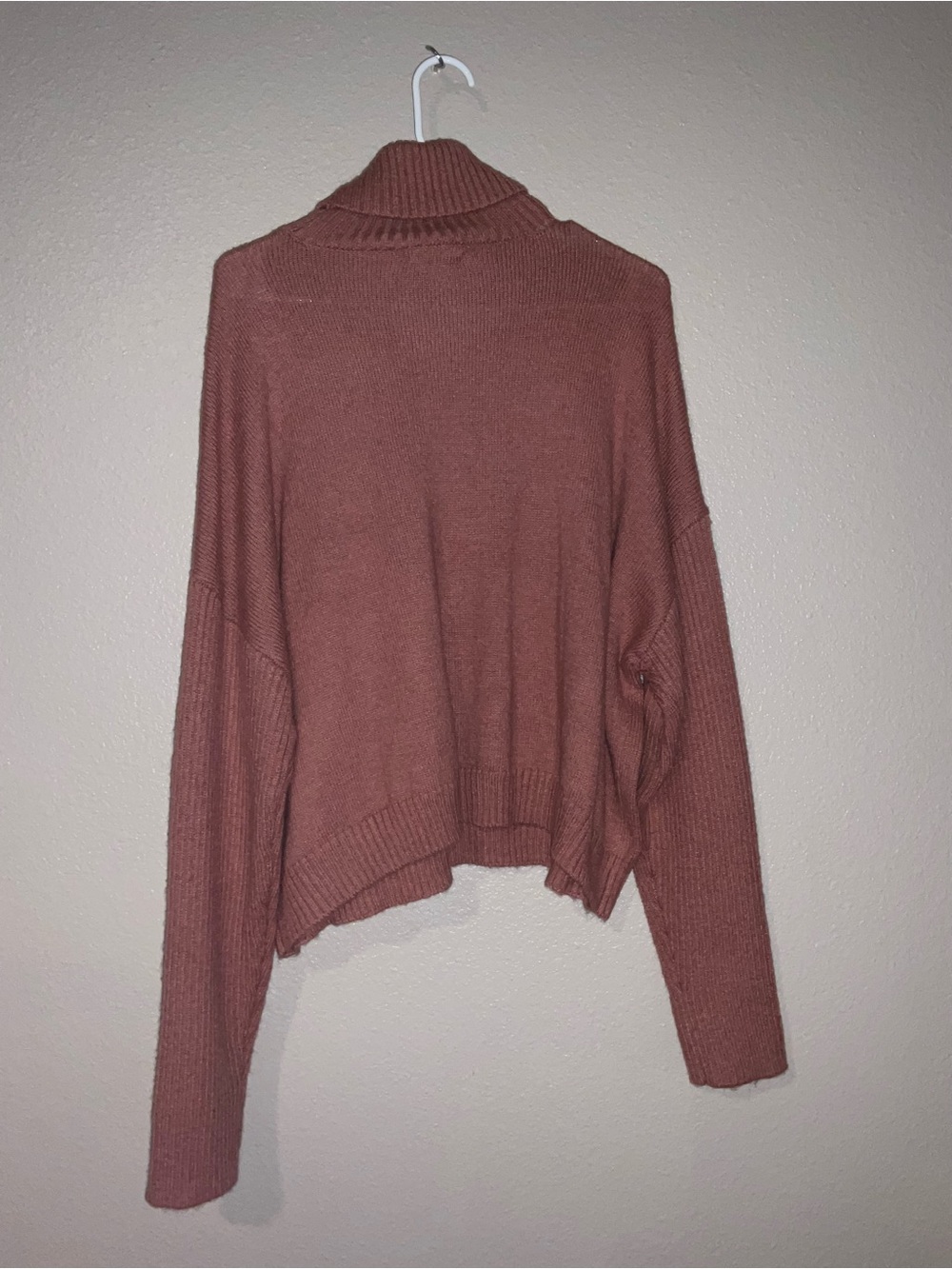 GUESS Mauve Cable Knit Turtleneck Sweater - Picture 4 of 5
